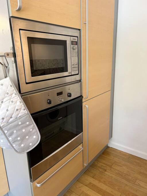 Homely Apartment & Thames View London Exterior foto