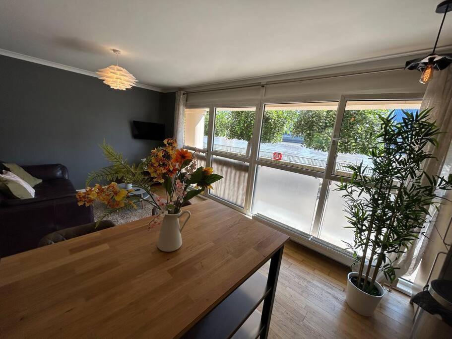 Homely Apartment & Thames View London Exterior foto